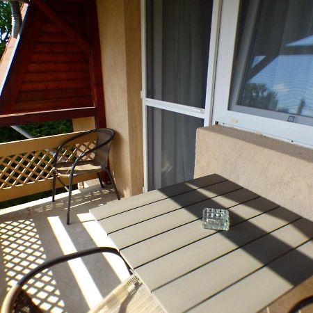 Vitorlas Apartmanhaz Шиофок Экстерьер фото