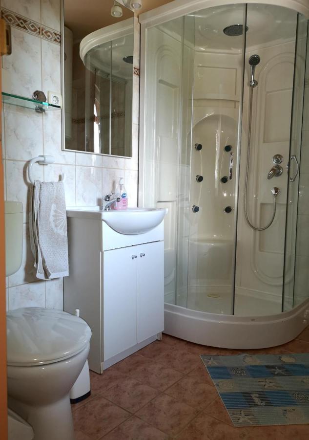 Vitorlas Apartmanhaz Шиофок Экстерьер фото